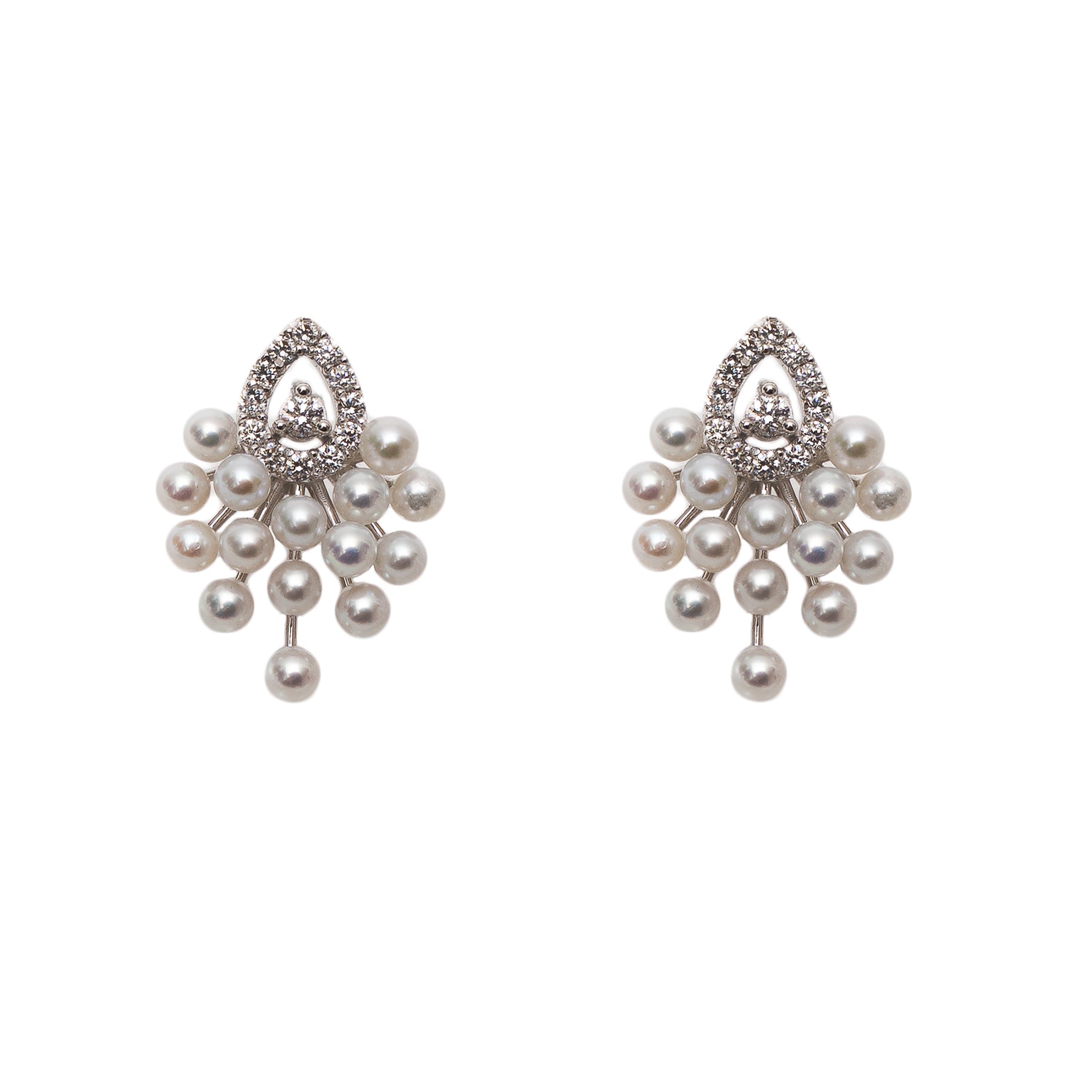 Brinco gota de pérolas naturais cravejada de diamante, ouro 18k