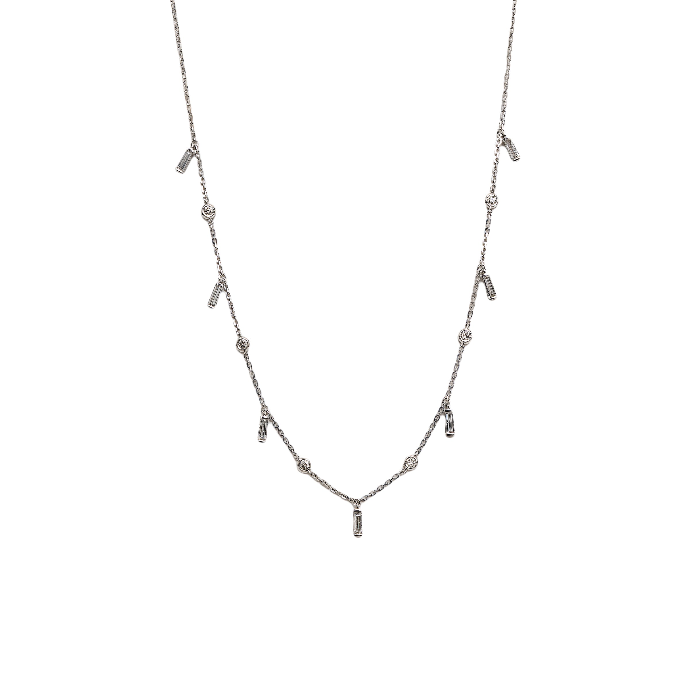 Colar ouro 18k com diamantes em baguetes e pontos redondos
