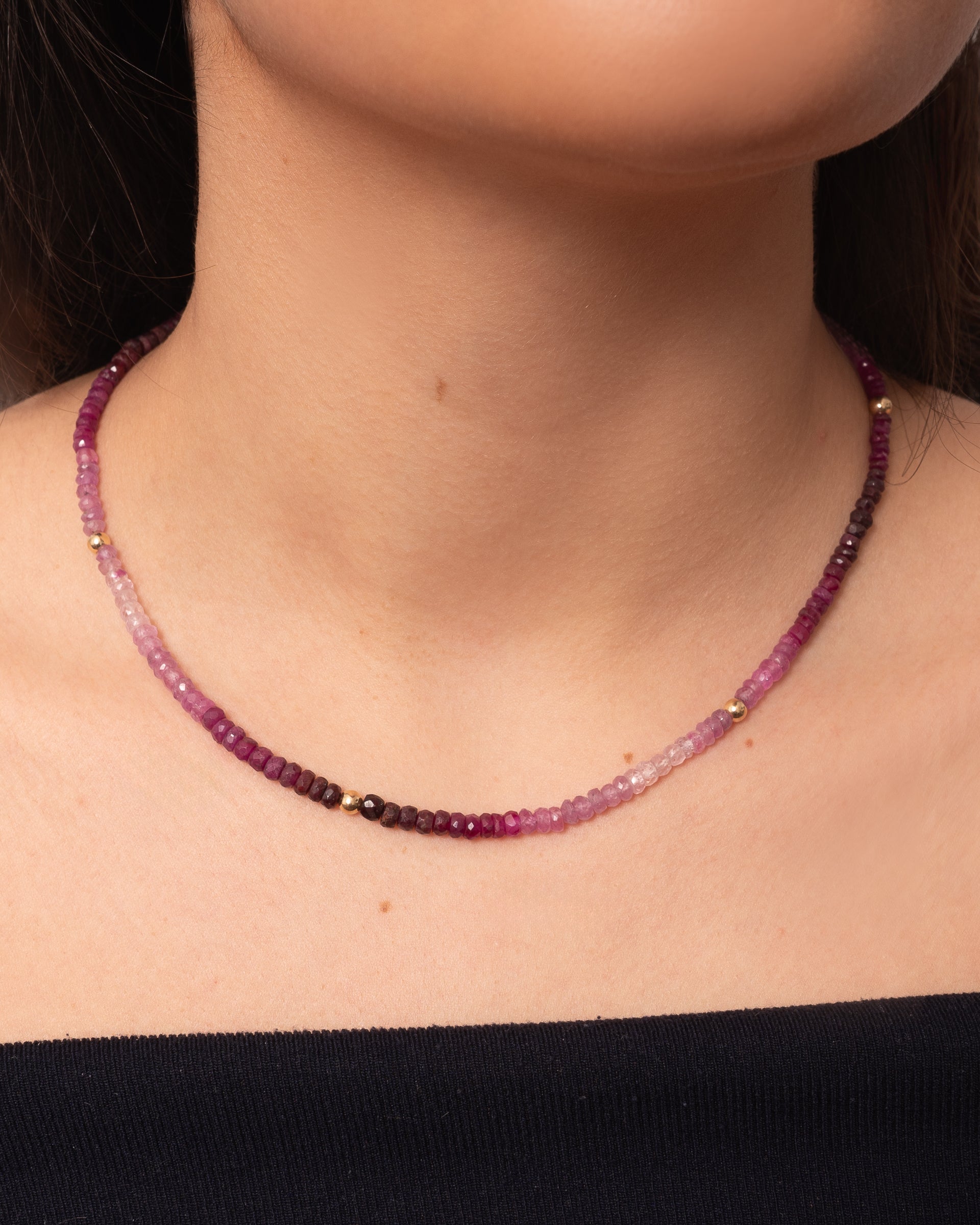 Colar Beads pedras ametistas rosas e ouro 14k