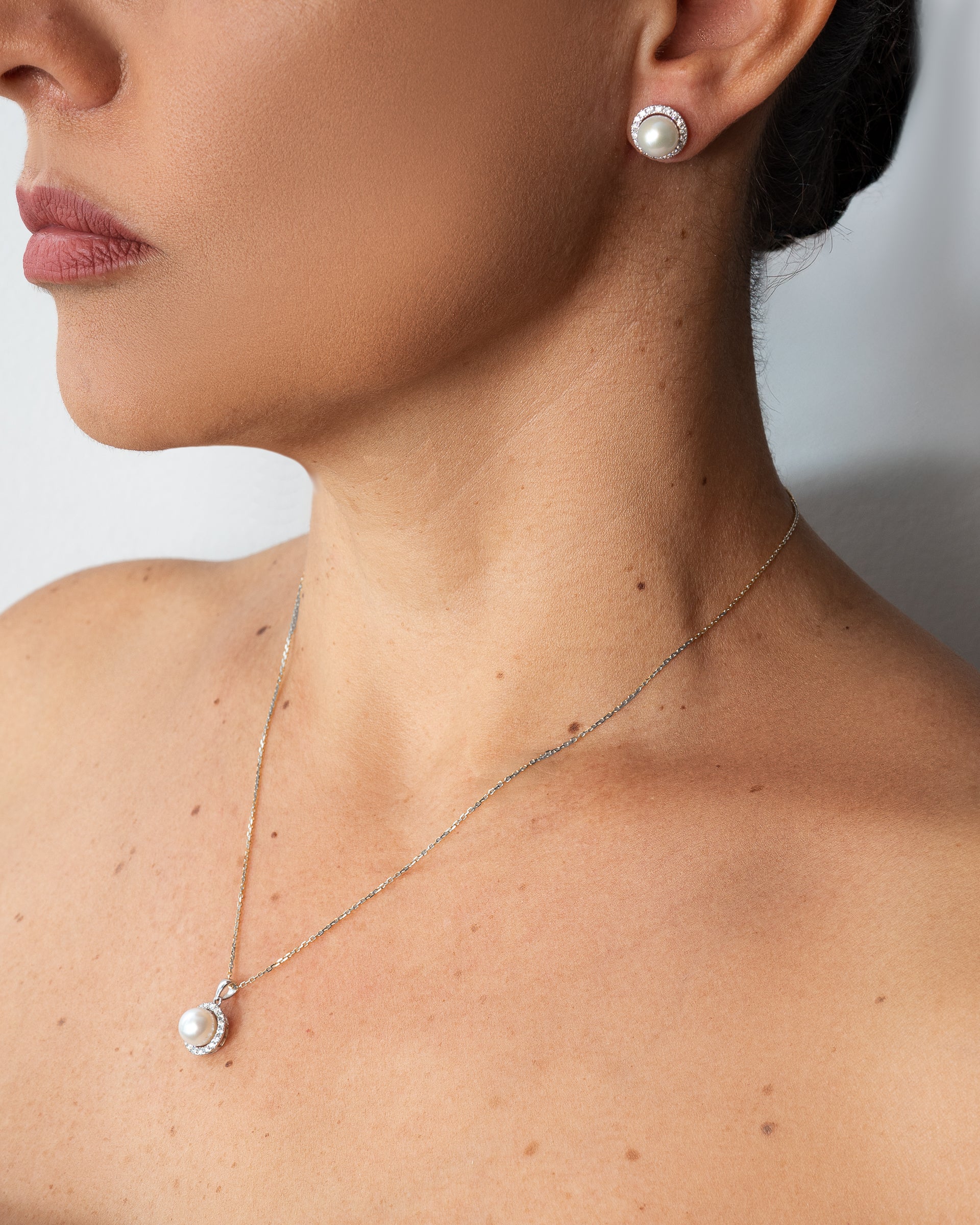 Pingente chuveiro pérola natural e diamante, ouro 18k (colar vendido separado)