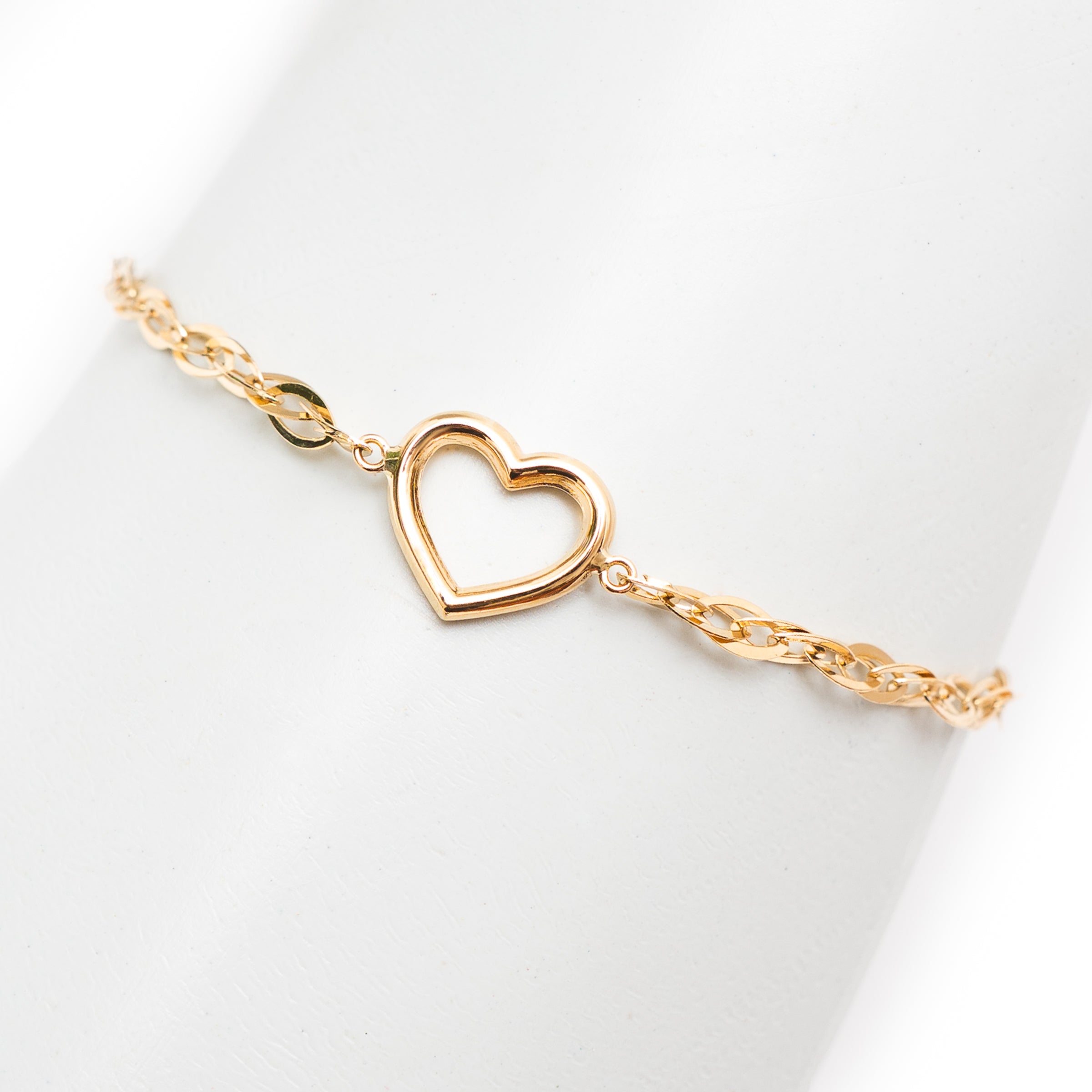 Pulseira elos navetes trançados com coração vazado ouro 18k