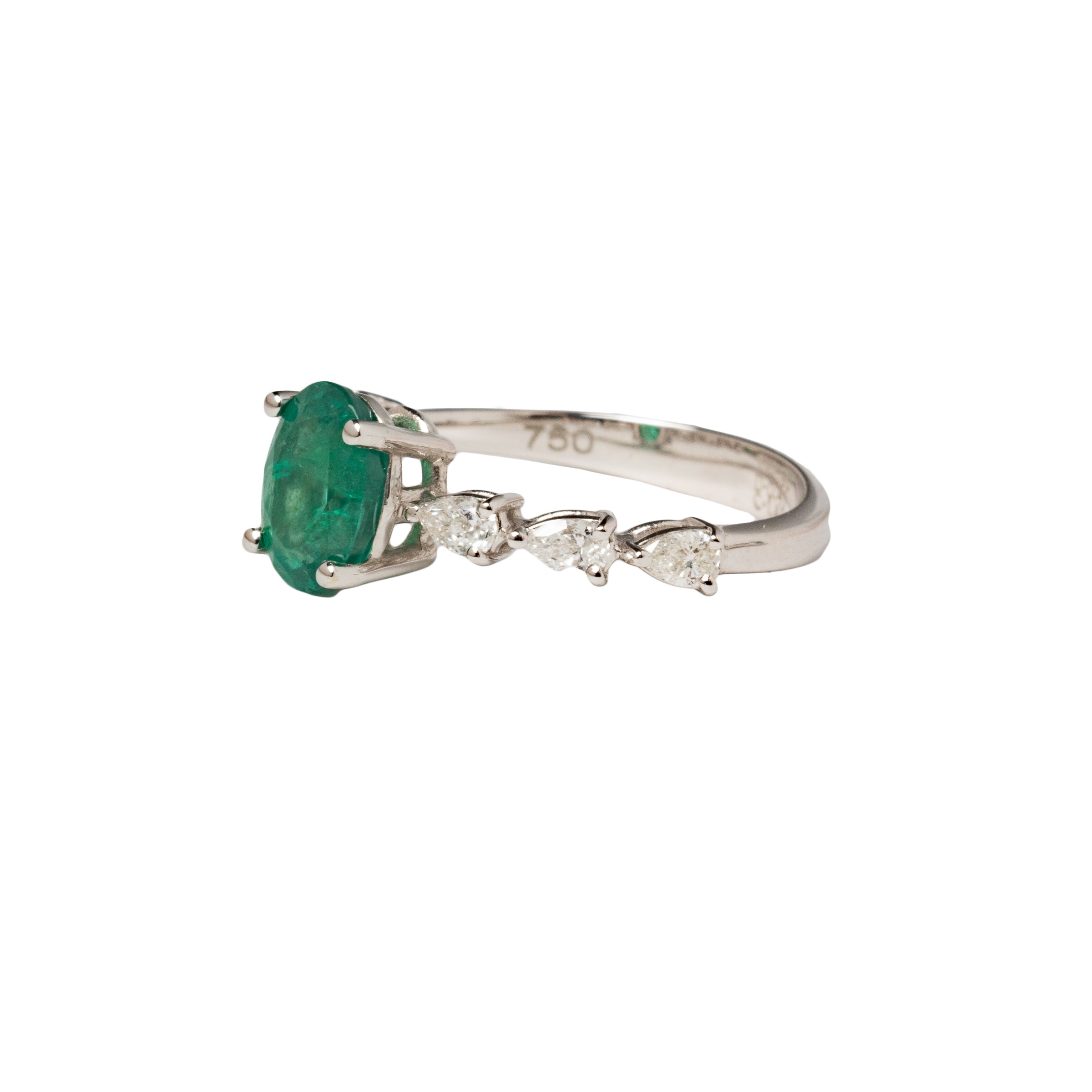 Anel Esmeralda Oval com Diamante em Ouro 18K
