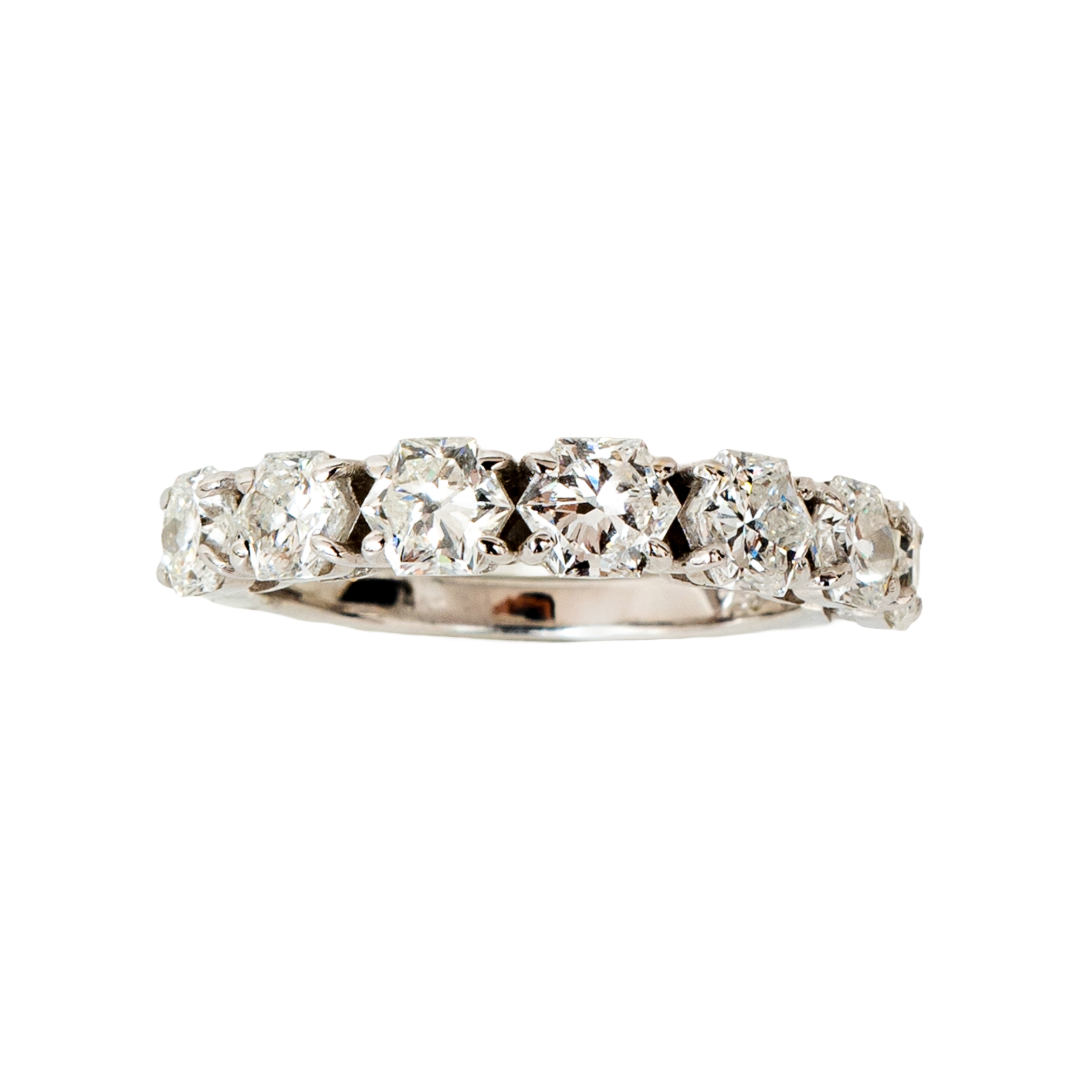 Meia aliança Aura de diamante e ouro 18k