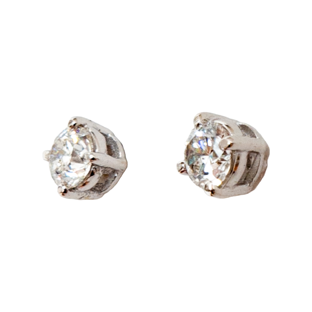 Brinco solitário Atria de diamante e ouro 18k