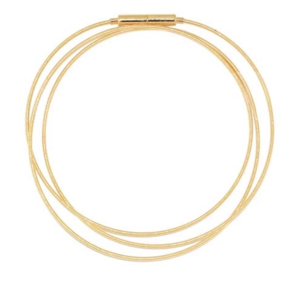 Pulseira corda de violão de 3 voltas em ouro 18k