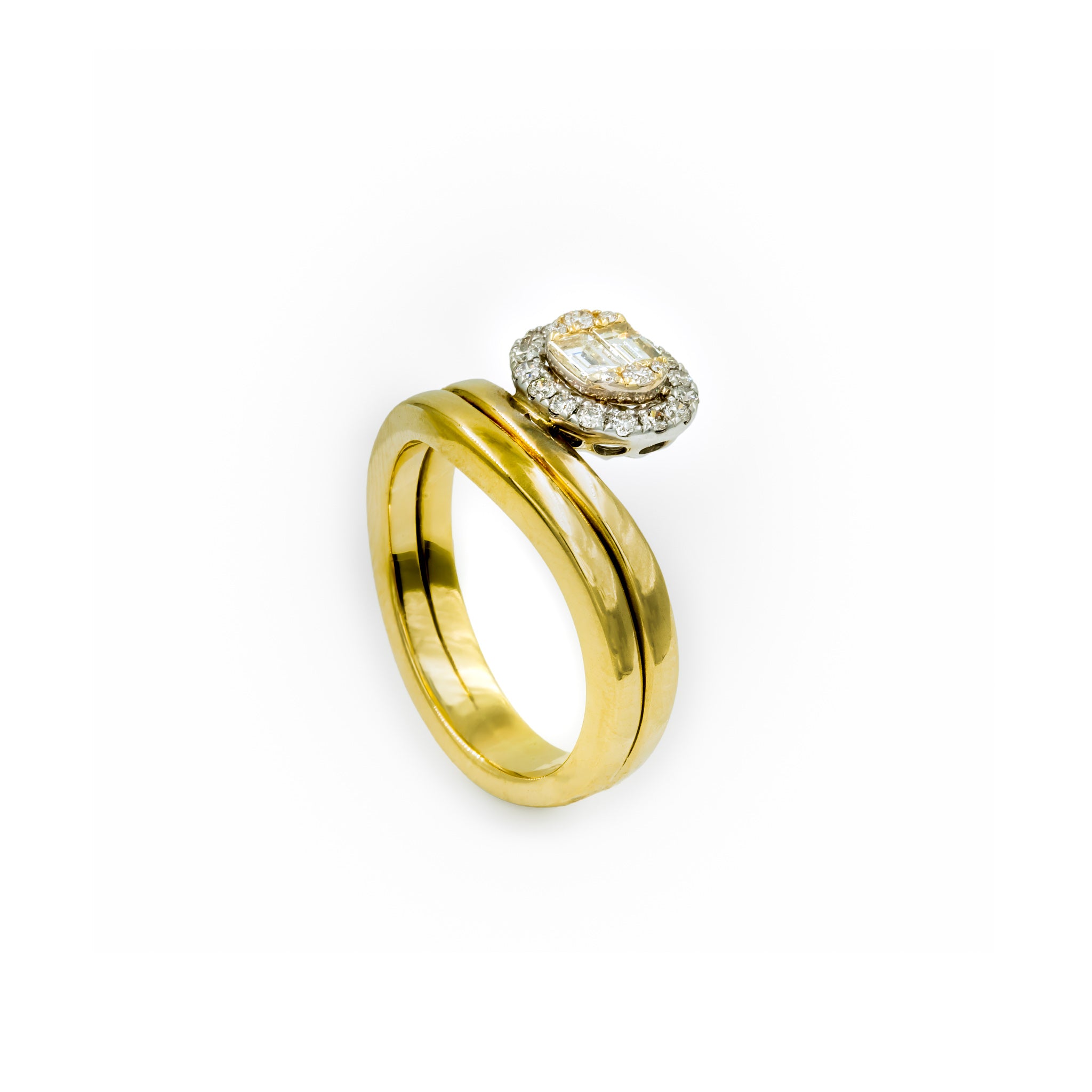 Anel Jaros Curvos de diamante e ouro 18k