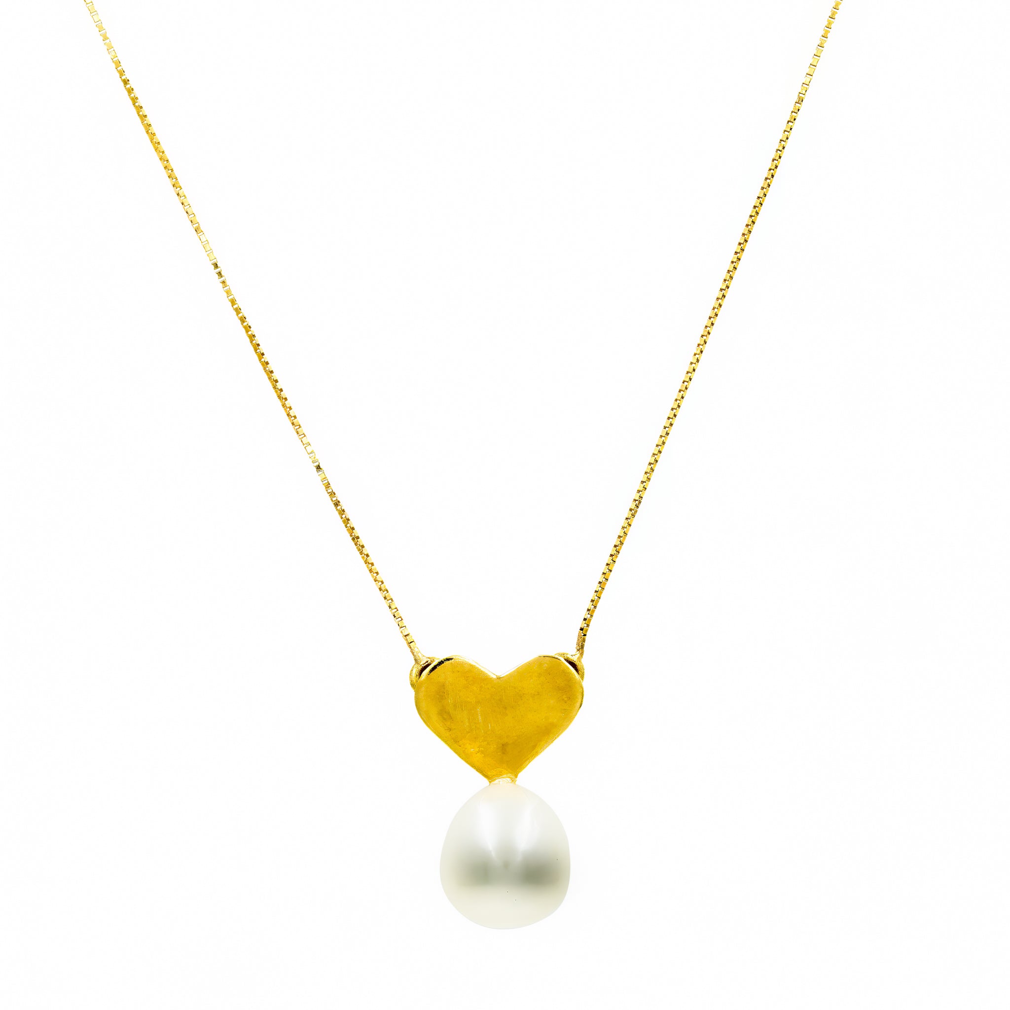 Gargantilha Shell coração com pérola natural ouro 18k