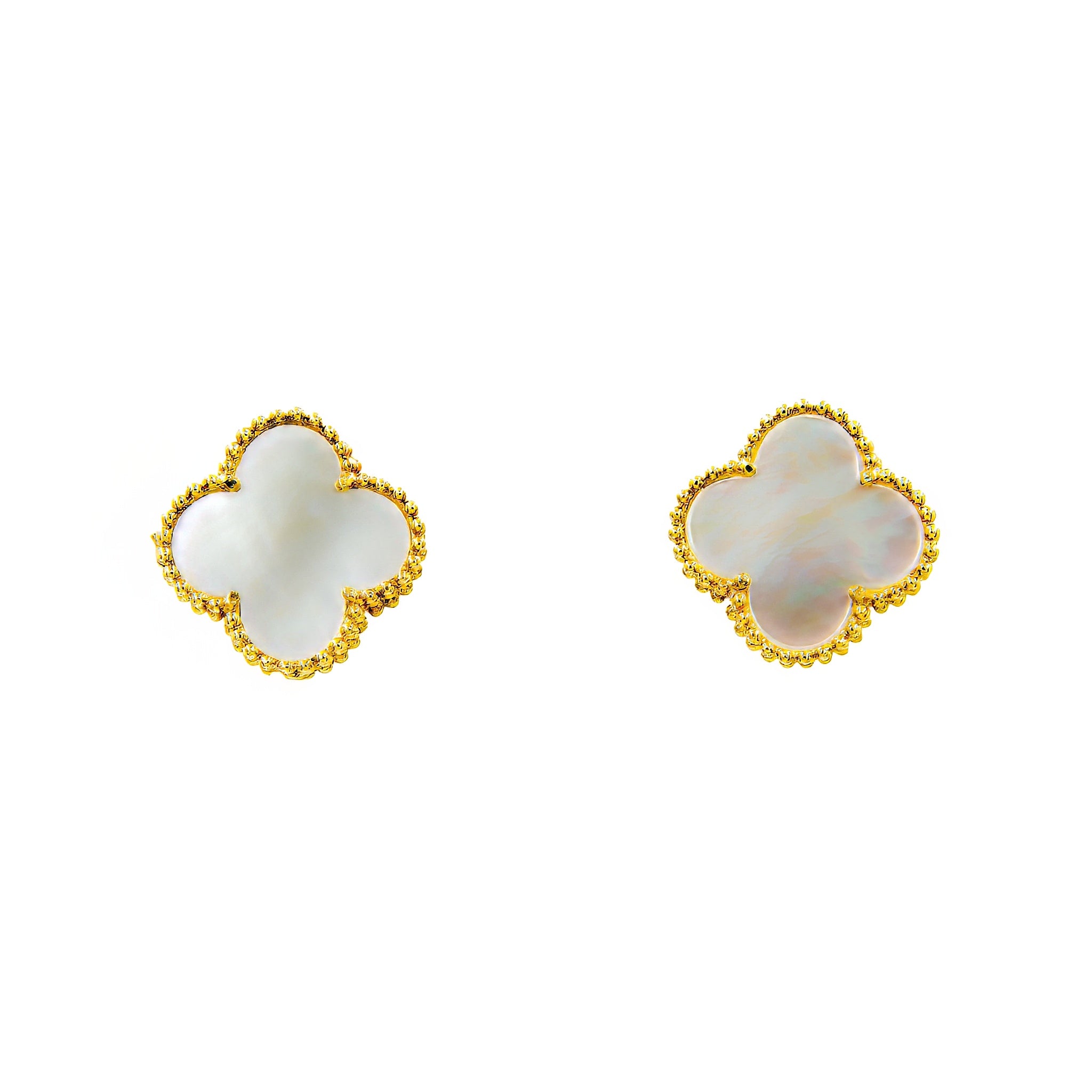 Brinco trevo madreperola ouro 18k
