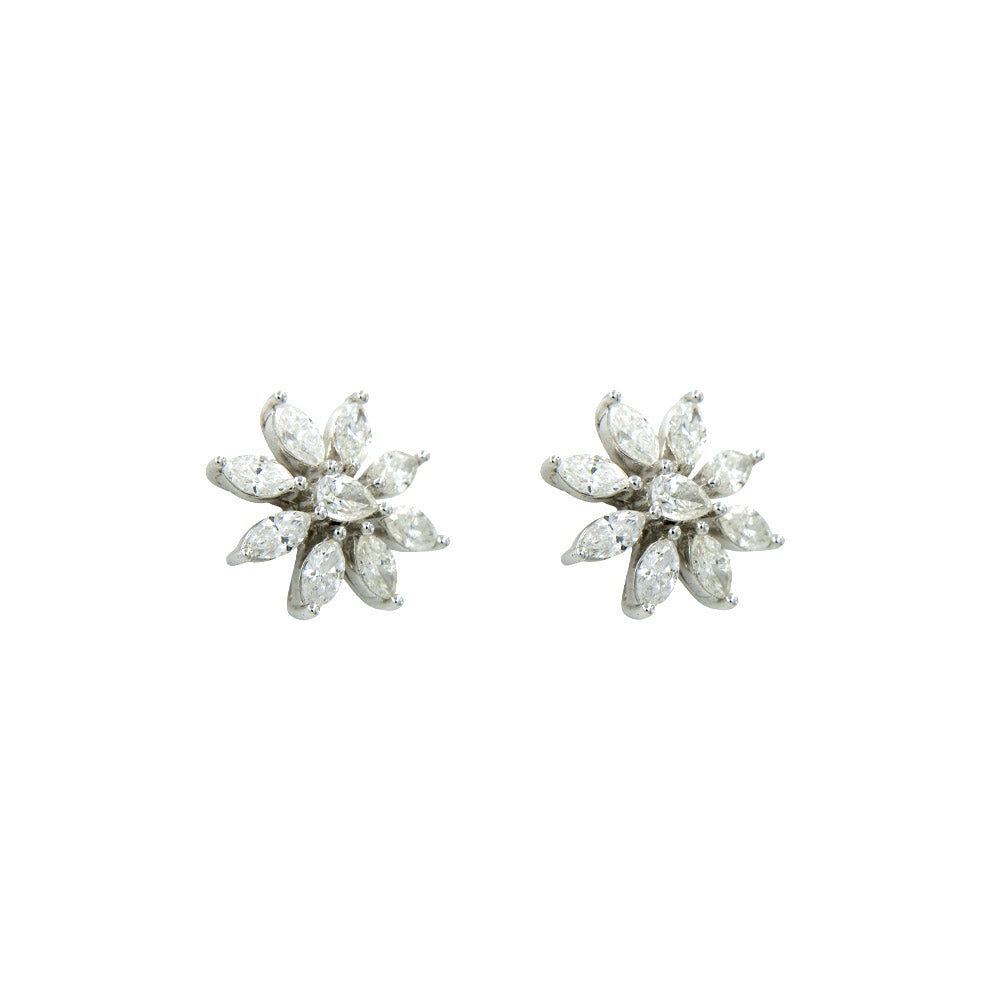 Brinco Magnólia flor de diamante e ouro 18k