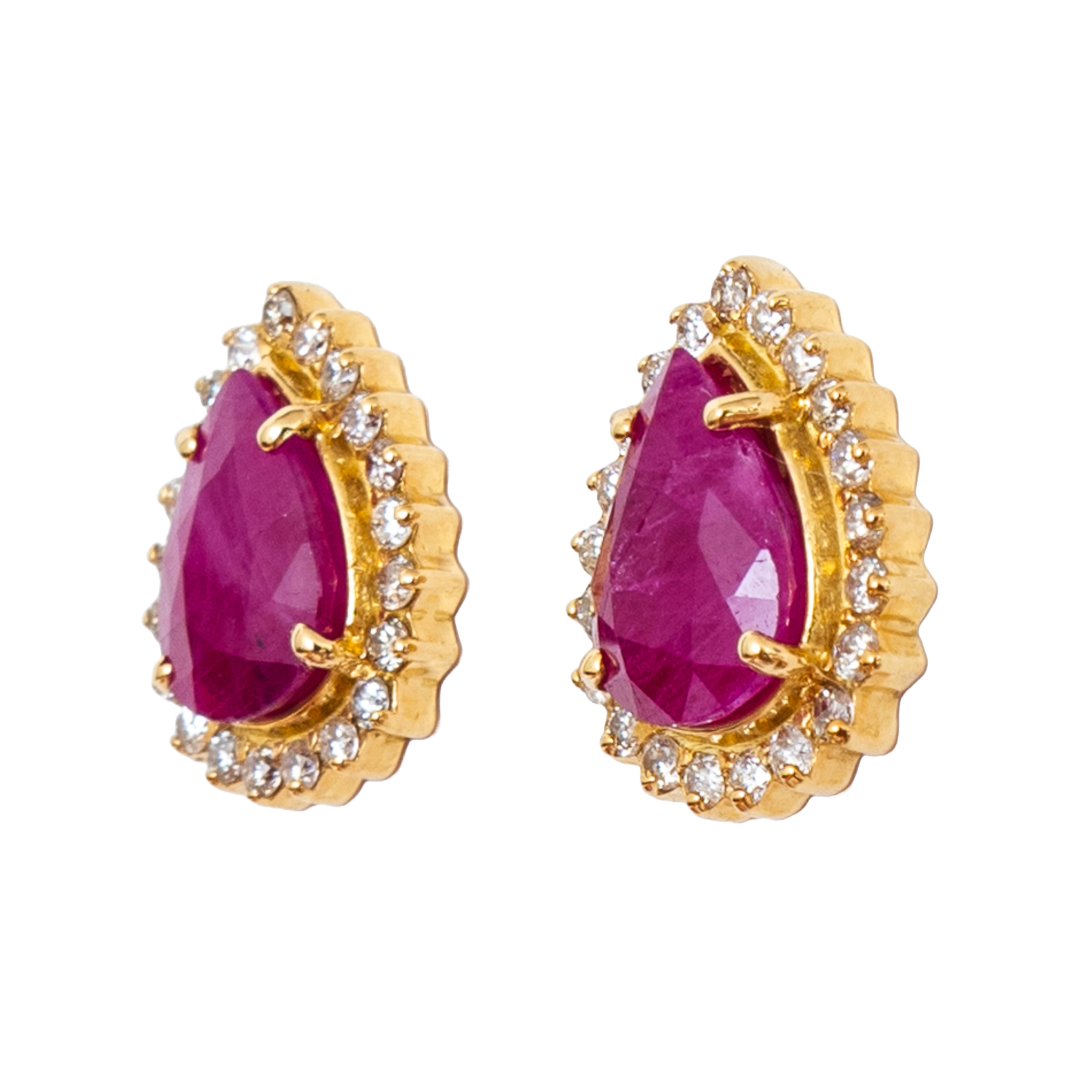Brinco gota de rubi, ouro 18k e diamante
