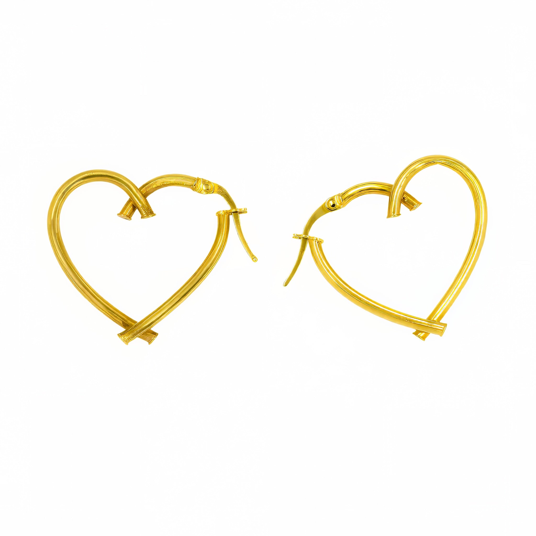 Brinco argola de coração ouro 18k
