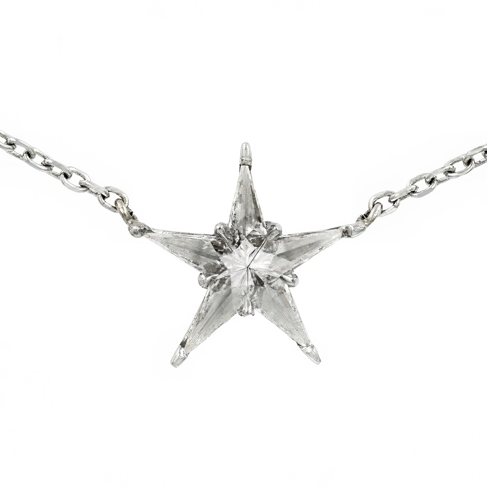 Gargantilha Estrela de  diamante e ouro 18k