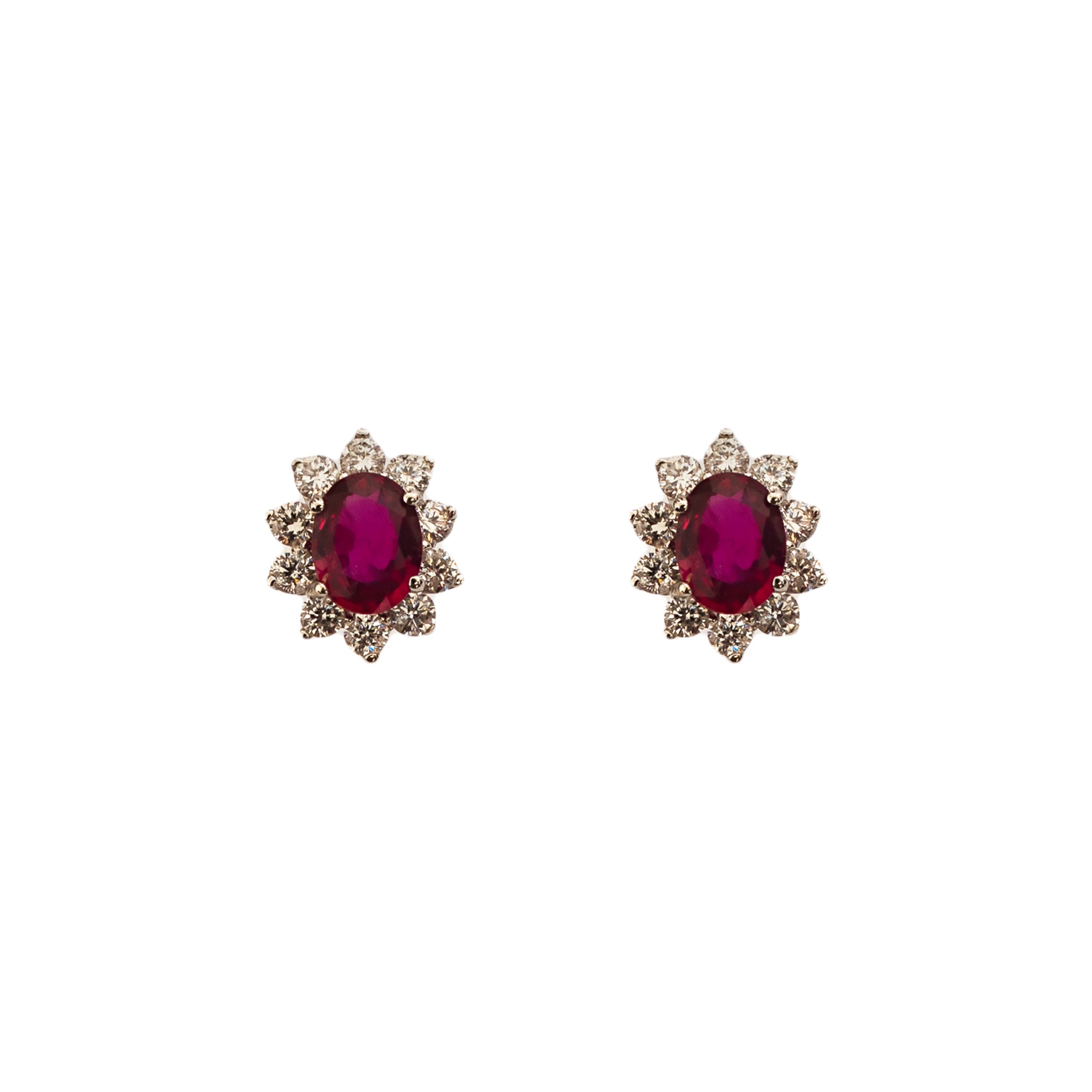 Brinco clássico oval rubi com diamante e ouro 18k