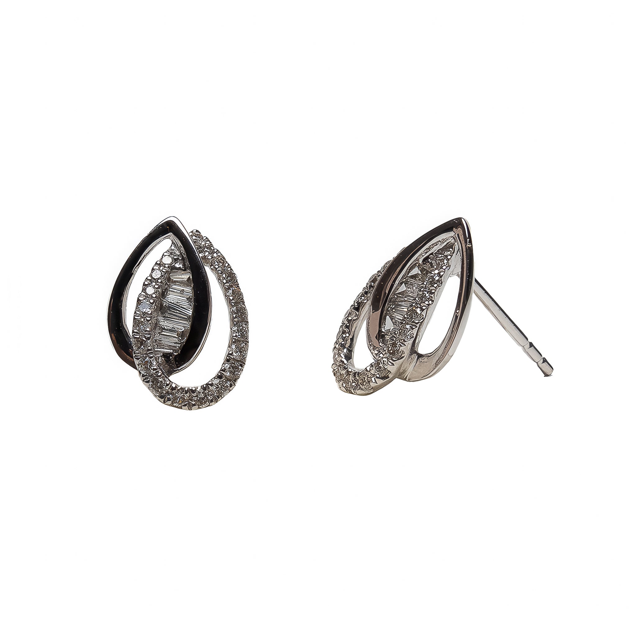 Brinco Folha de Diamante e Ouro 18k