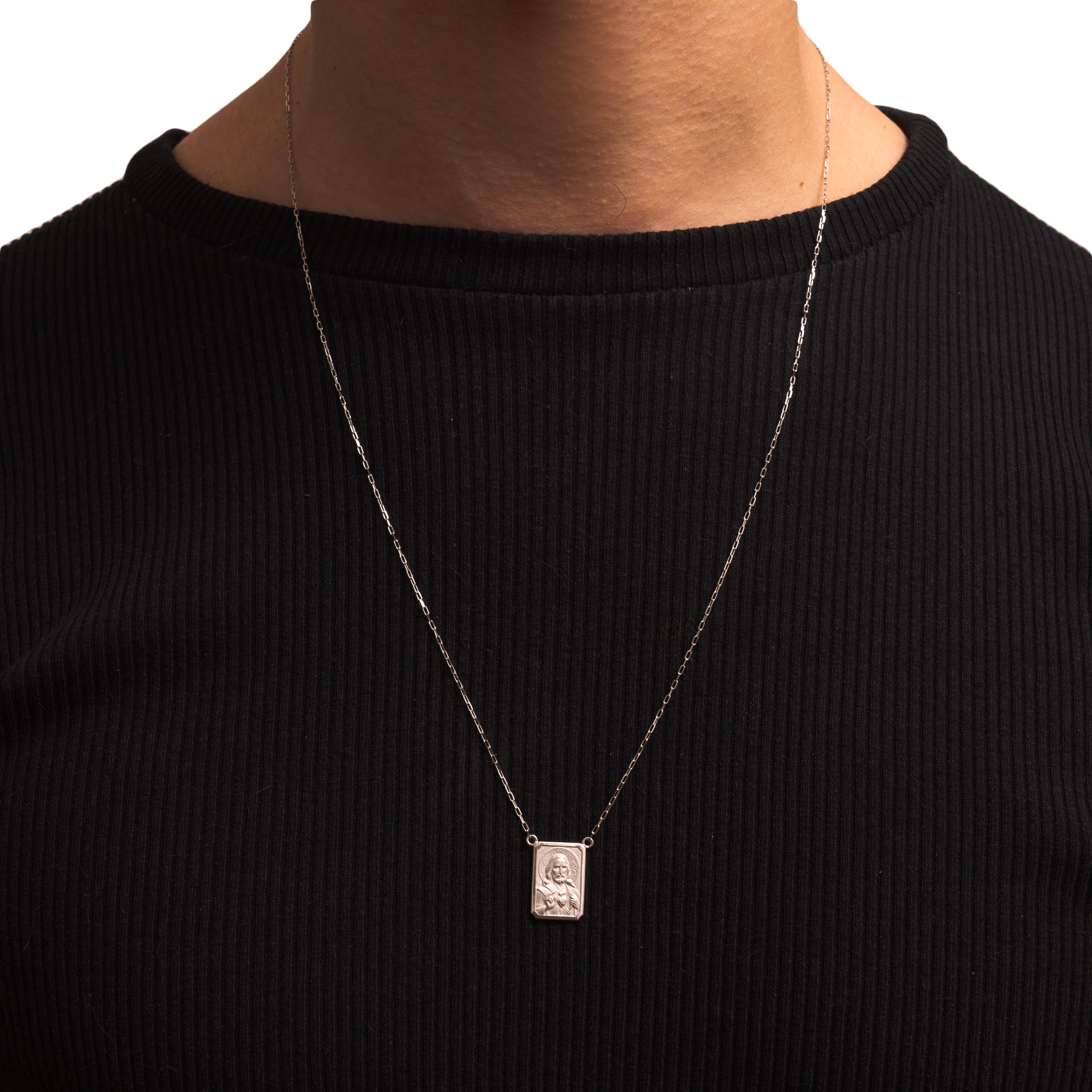 Escapulário cartier Sagrado Coração de Jesus ouro 18k