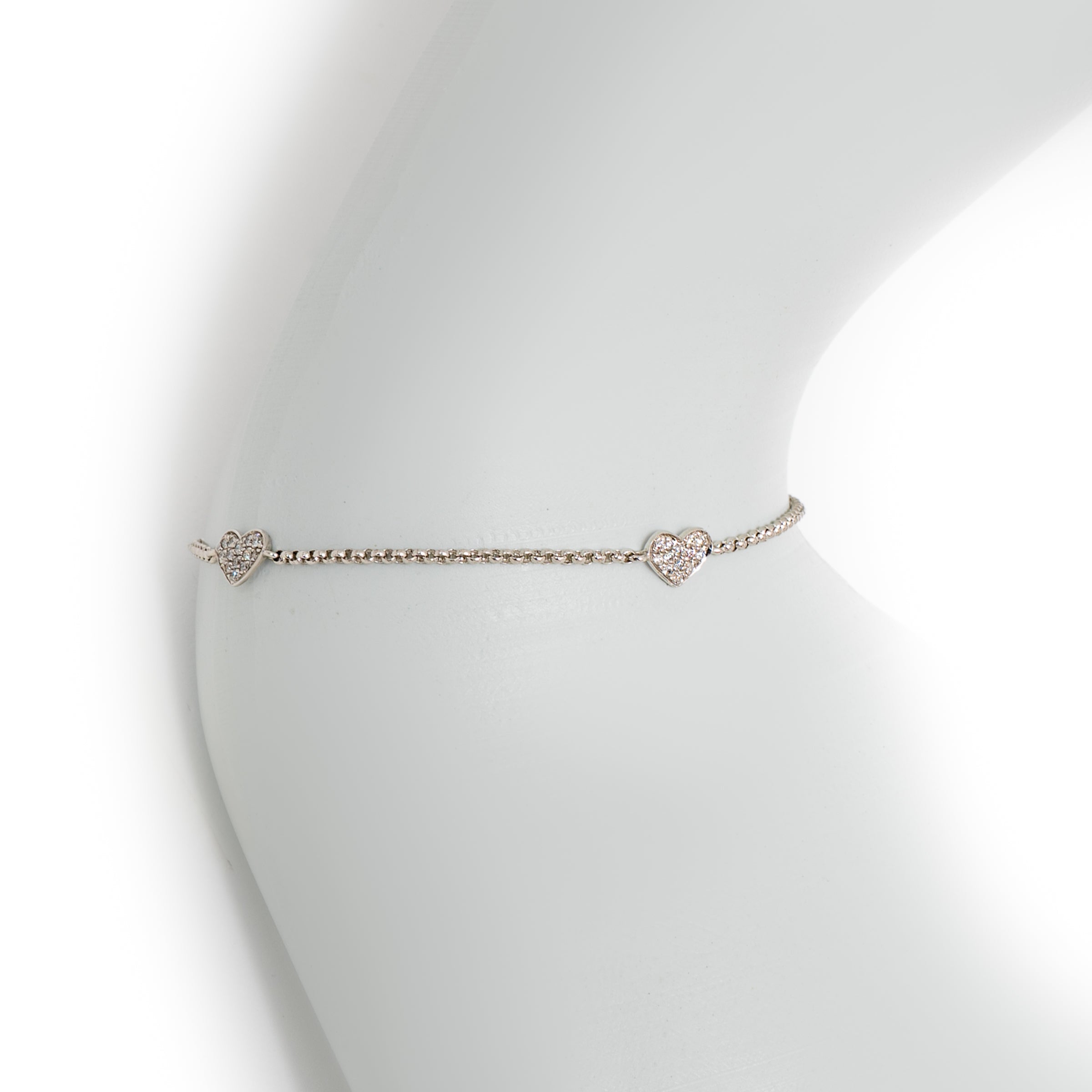 Pulseira ouro 18k com 3 corações de diamante