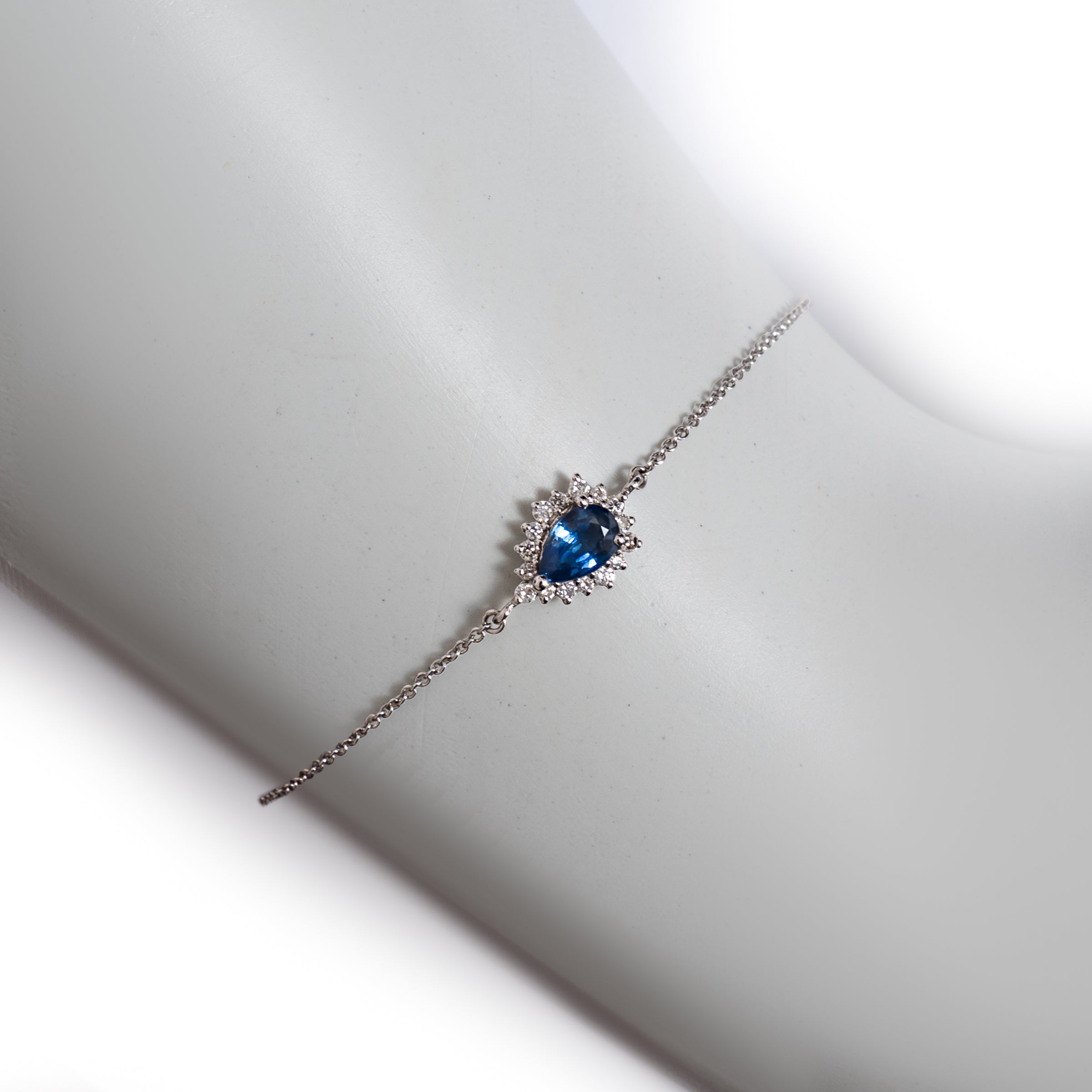 Pulseira ouro 18k gota safira azul e diamante