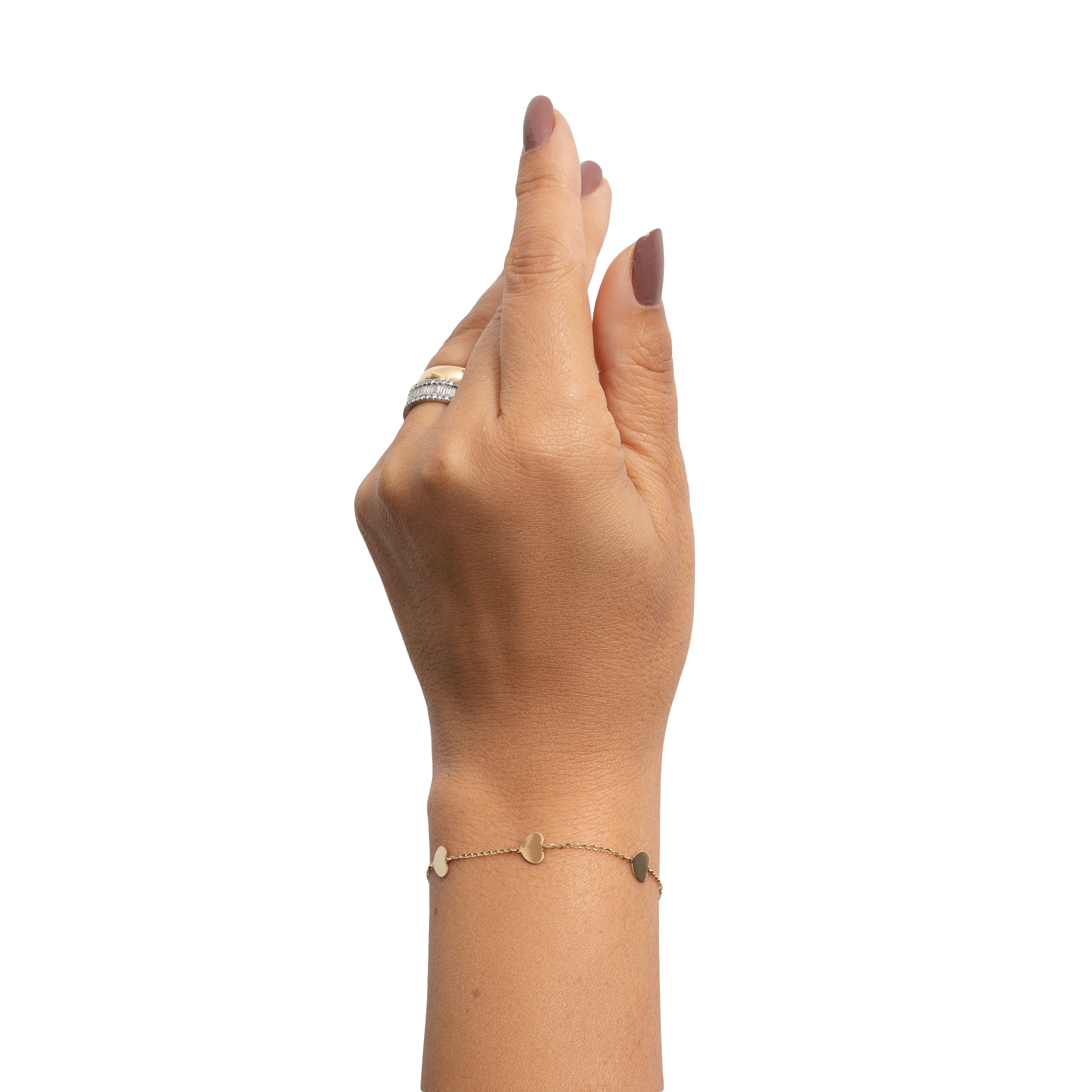 Pulseira delicada com pingentes de coração em ouro 18k, uma joia fina de sofisticação e elegância Rose Mafra.